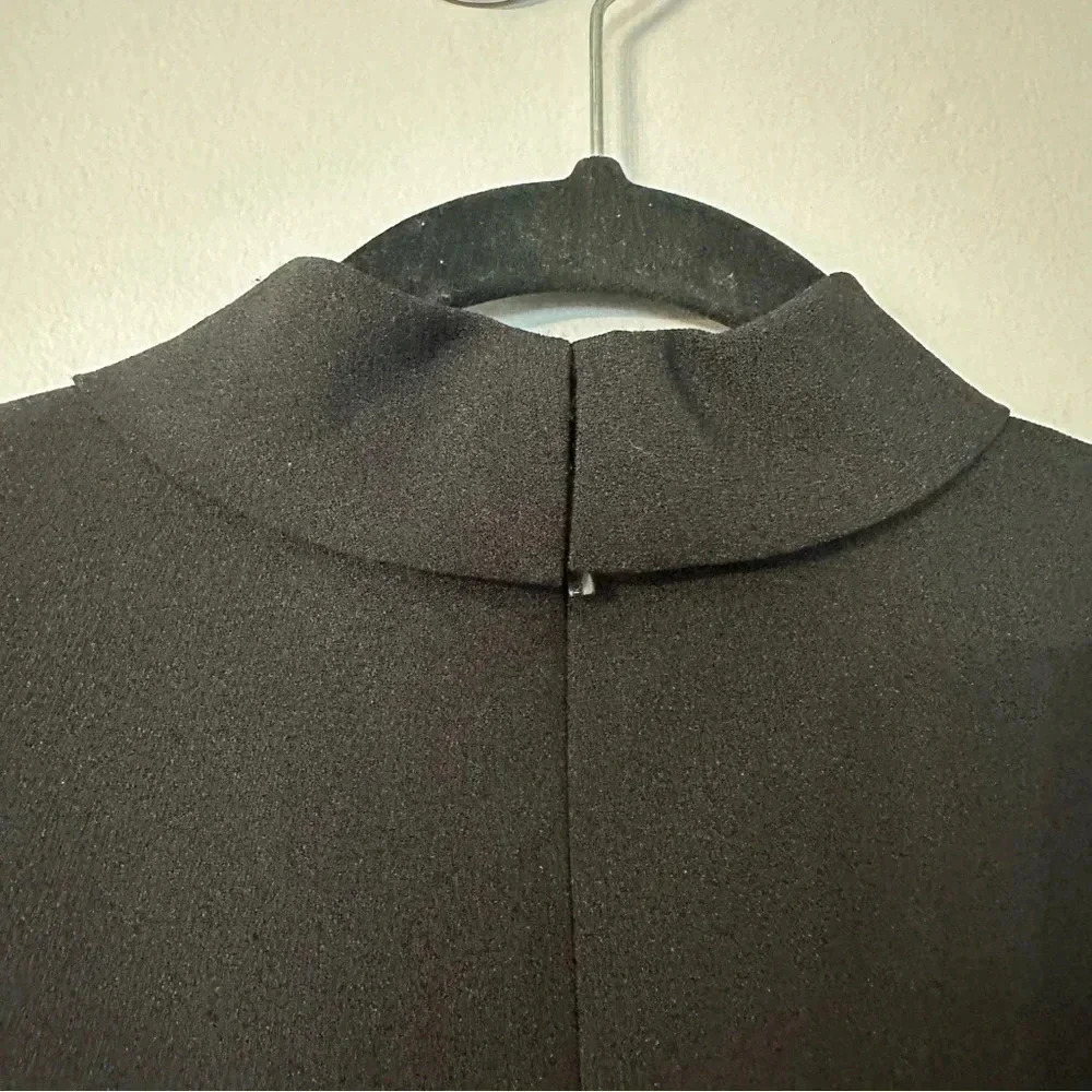 Karl Lagerfeld Sleeveless Black Mock V-Neck Zip Up Dress with Side Slit Sz 2 NWT - Picture 10 of 11